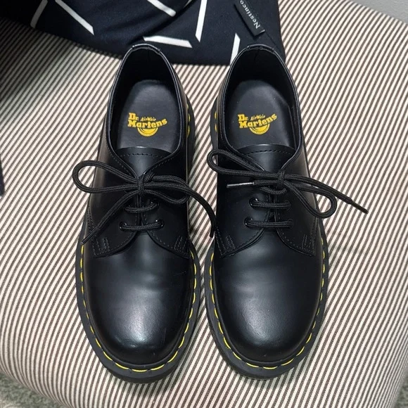 1461 Bex Smooth Leather Oxford Dr. Martens with Yellow Stitching - Picture 1 of 8